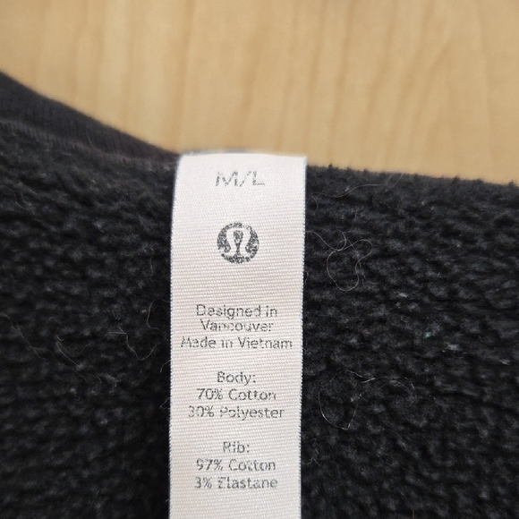 lululemon athletica Black Women's Cropped Hoodie - Picture 2 of 10